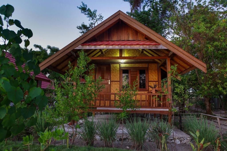 Maryan Moyo Bungalows and resto, Sumbawa