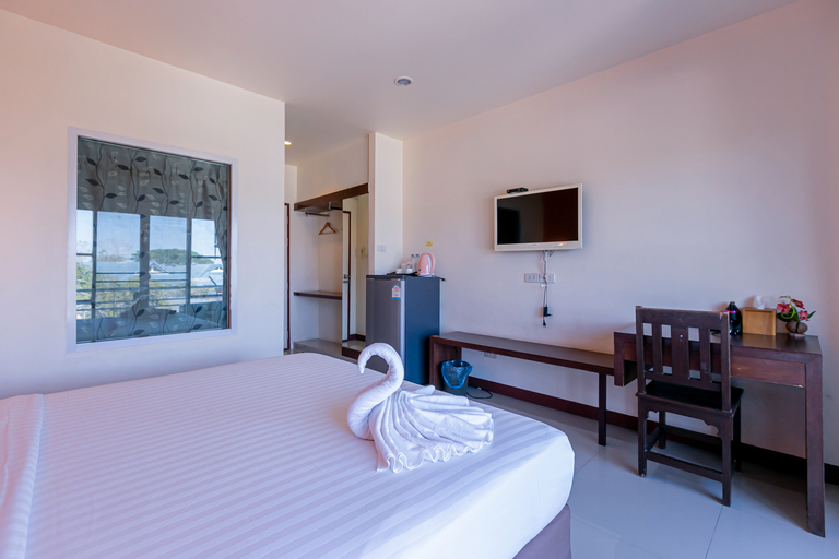 Bedroom 28