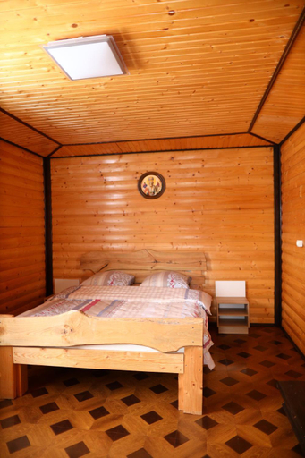 Others 2, Котедж у Карпатах, Skolivs'kyi