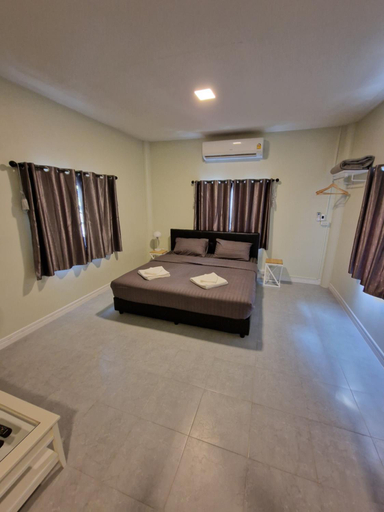 Bedroom 11
