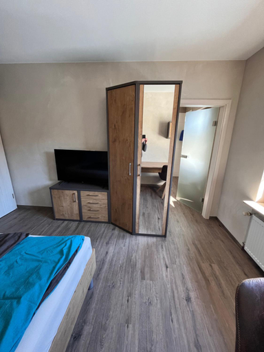 Bedroom 1, Gasthof Seeklause, Hohenlohekreis