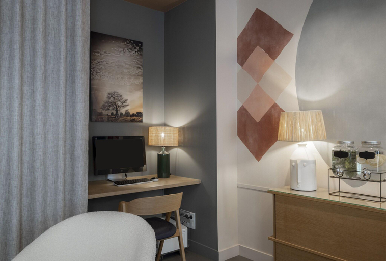 Bedroom 3, Bastille De Launay, Paris