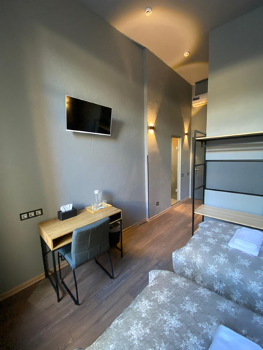 Bedroom 3, Lift Rooms - Derybasivska, Odes'ka
