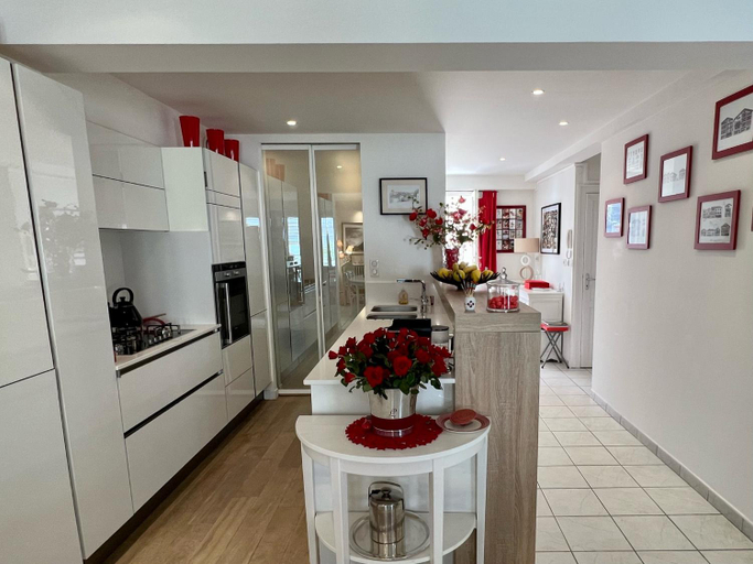 Others 4, 120m2 avec deux terrasses ensoleillees a Biarritz, Pyrénées-Atlantiques