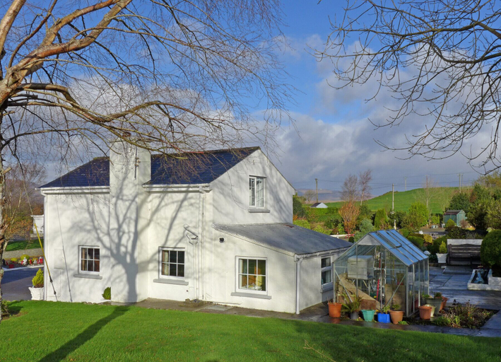 Exterior & Views 2, Island View Cottage Bantry