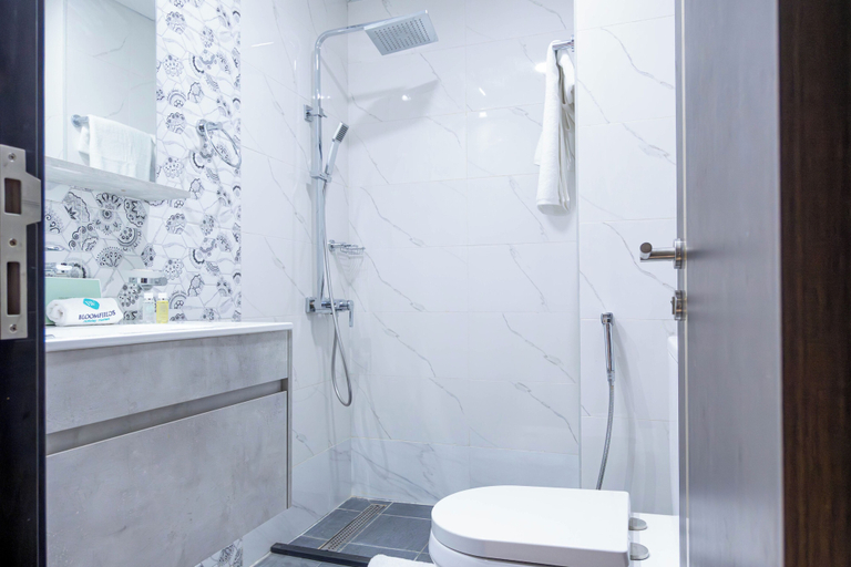 Bathroom, Bloomfields Elegant STU Jewelz, Dubai
