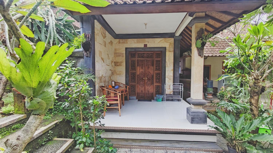 Others 5, Pala House, Gianyar