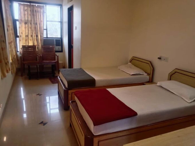 Bedroom 2, Kuber's Residency, Raigarh