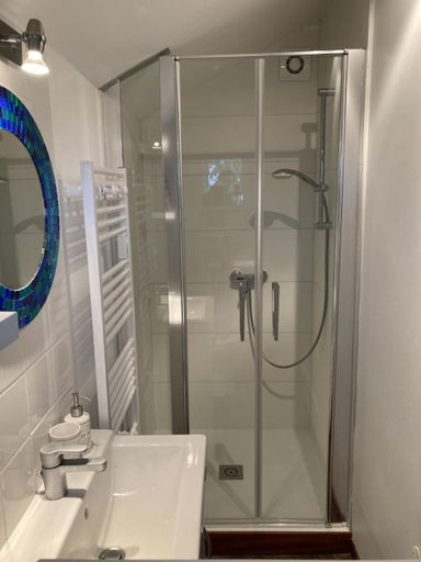 Bathroom 2, LE CHALET de LA LONGERE, Nord