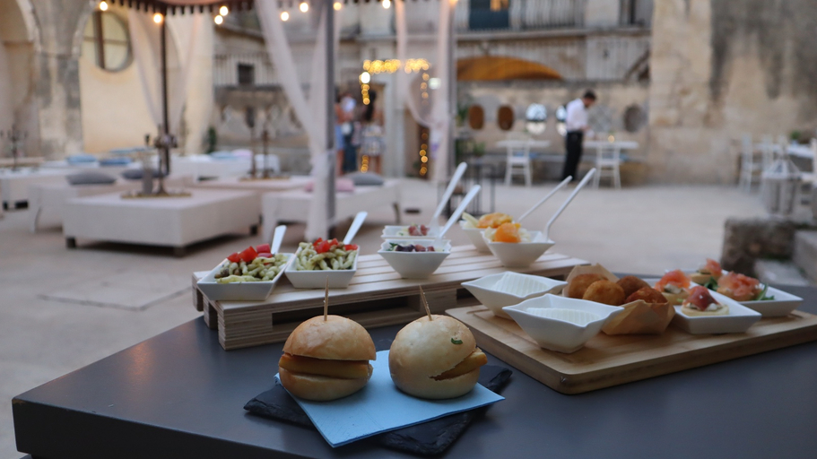 Food & Drinks 4, Landolina Palace, Syracuse