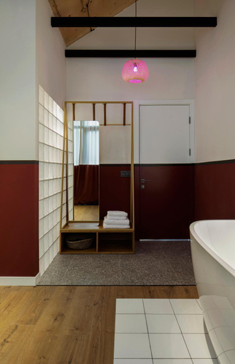 Bathroom 3, Major's House Hotel