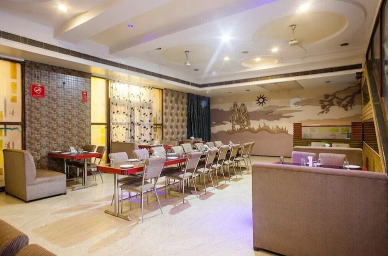 Food & Drinks 4, Hotel Sheel Gopal Vision, Mathura