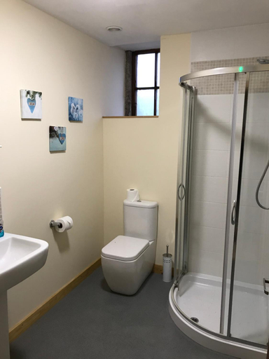 Bathroom, Witherslack Hall Farmhouse, Cumbria