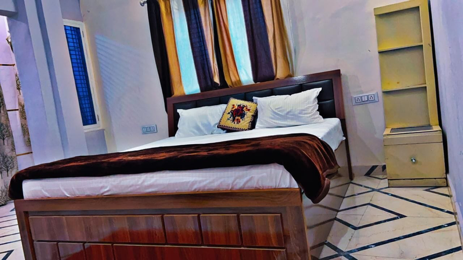 Bedroom 4, Aishwary Paying Guest House By GRB, Varanasi