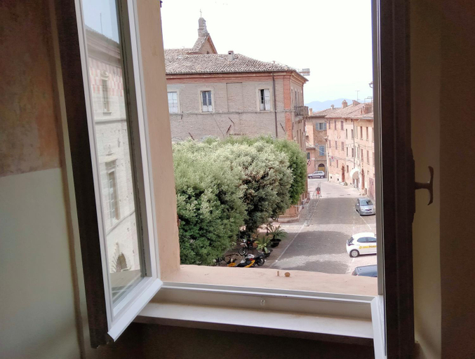 Others 3, ATTICO SULLA BOUGANVILLE (Albergo diffuso), Ancona