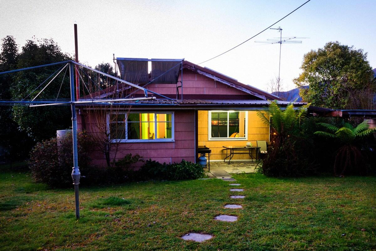 Exterior & Views 1, Snowy Cottage for Nature Lovers, Tumut