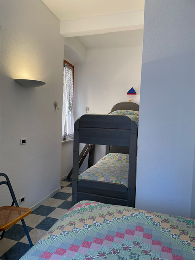 Bedroom 2, Uno Scorcio sul Mare by Wonderful Italy, Genova