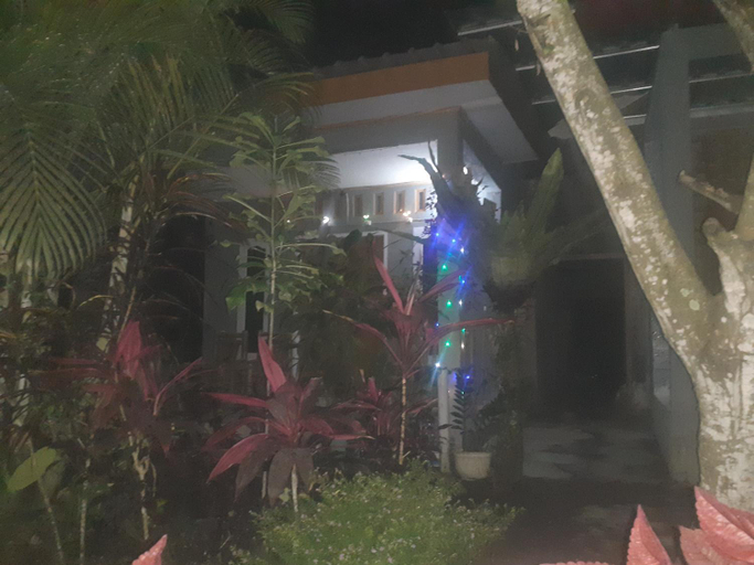 Exterior 2