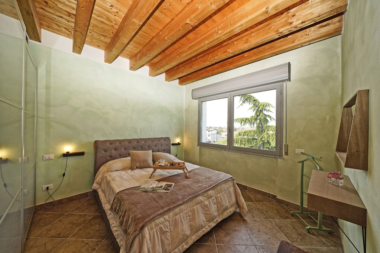 Bedroom 2, Condominio San Francesco 53 by Wonderful Italy, Brescia