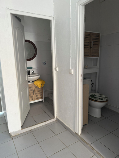 Bathroom, KAZPARADIS LES SAINTES, Terre-De-Haut