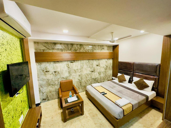 Bedroom 9