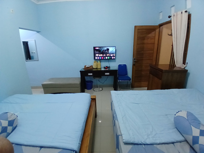 SETYA HOMESTAY TANJUNG LESUNG - Tap to explore photos