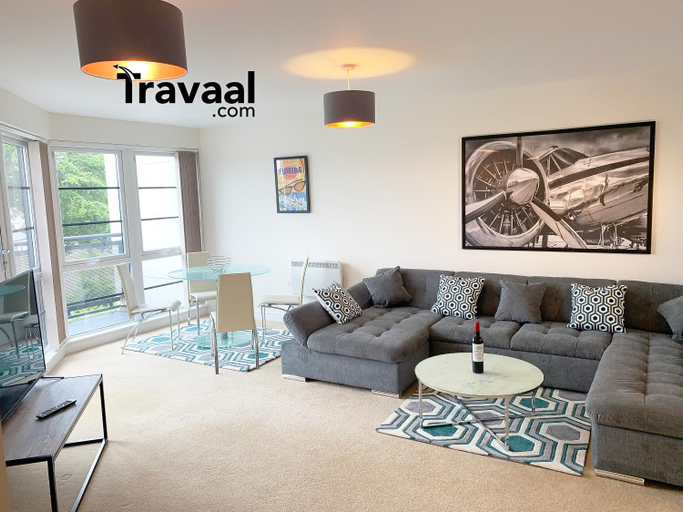 Others 5, Travaal - 2 Bed Serviced Apartment Farnborough, Hampshire