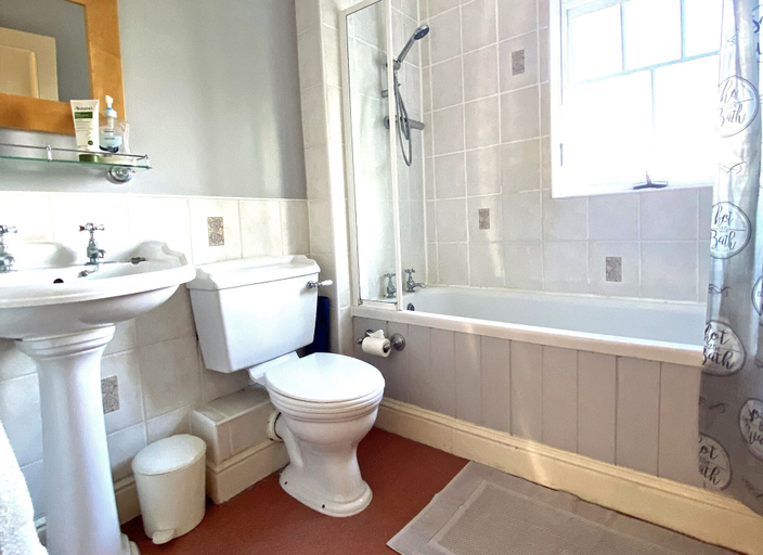 Bathroom, Courtyard HC No 8