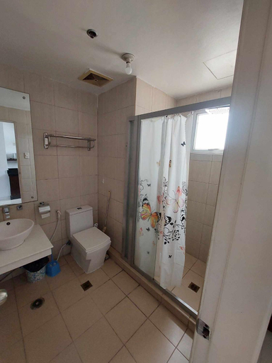 Bathroom 7