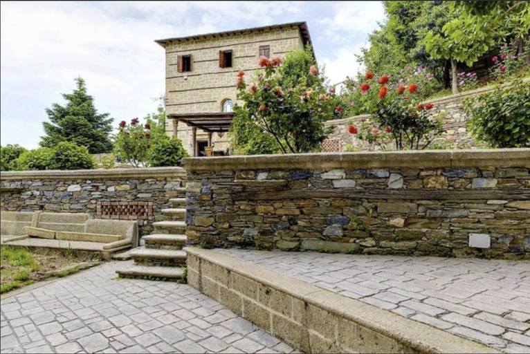 Others 4, Cascara Villas, Thessaly