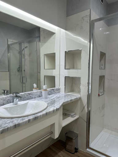 Bathroom 2, Evergreen Laguna Vain-Lezhe, Lezhës