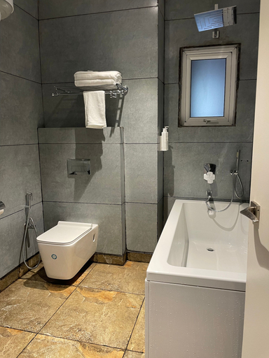 Bathroom 3, Hotel Khamsum, Phuentsholing