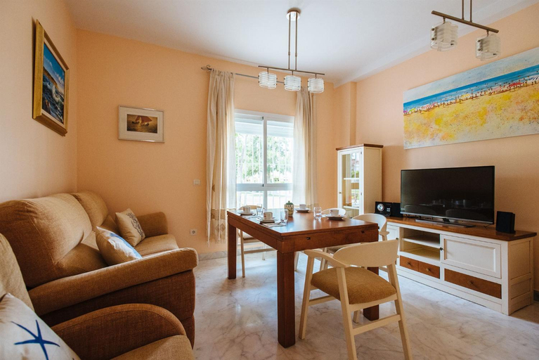 Others 5, Playa del Cantil, 3 bedrooms and 2 free parking, Huelva