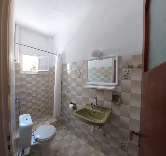 Bathroom 3, Dora's apartments, Ionian Islands