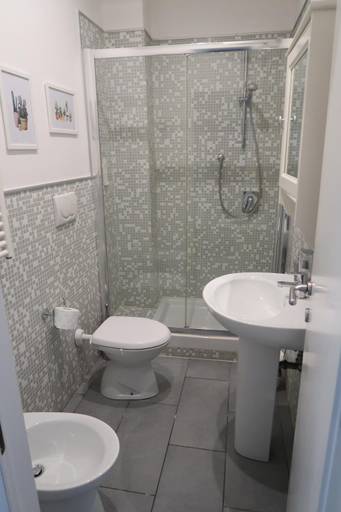 Bathroom 5
