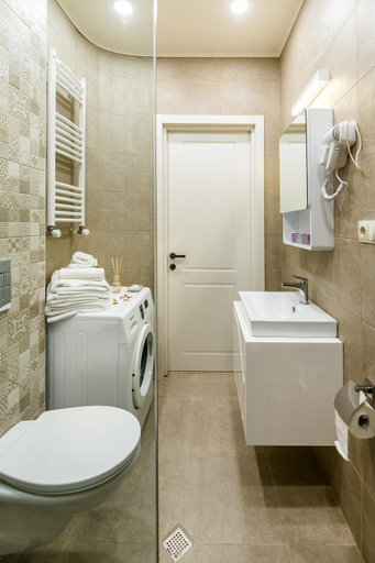Bathroom 2, Dat Exx Apartments On Liberty Square, Tbilisi