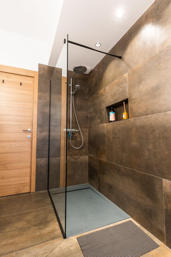 Bathroom 2, Ardenne BnB, Luxembourg