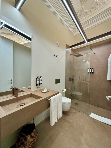 Bathroom 5, CICIOSO Boutique Hotel, Évora