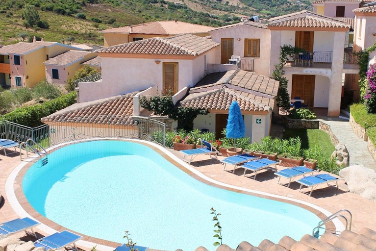 Others 5, Residence Bouganvillage, Nuoro