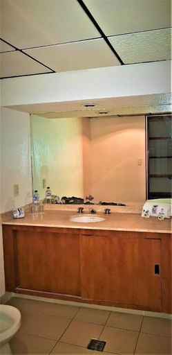 Bathroom 5, Hotel Finisterre, Mexico City