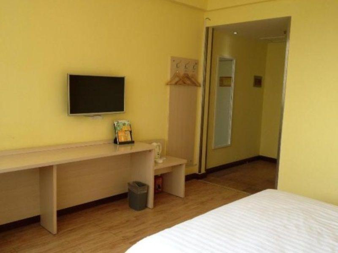 Bedroom 2, 7 Days Inn Ningbo Xiangshan Renmin Plaza Branch, Ningbo