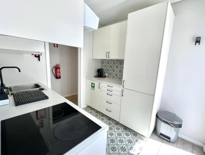 Others 3, Campus 121 - Rooms, Faro