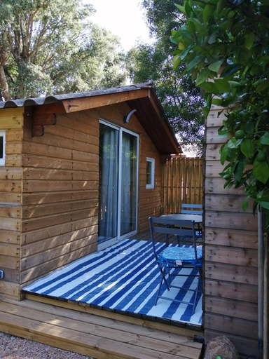Others 2, Les chalets de Palavesa, Corse-du-Sud