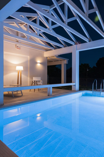 Others 5, White Villas, West Greece