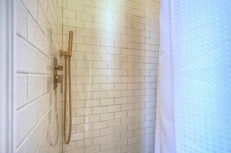Bathroom 3, Sugars Inn Room 5 One Mile to Beach Walk to The Strand, Galveston