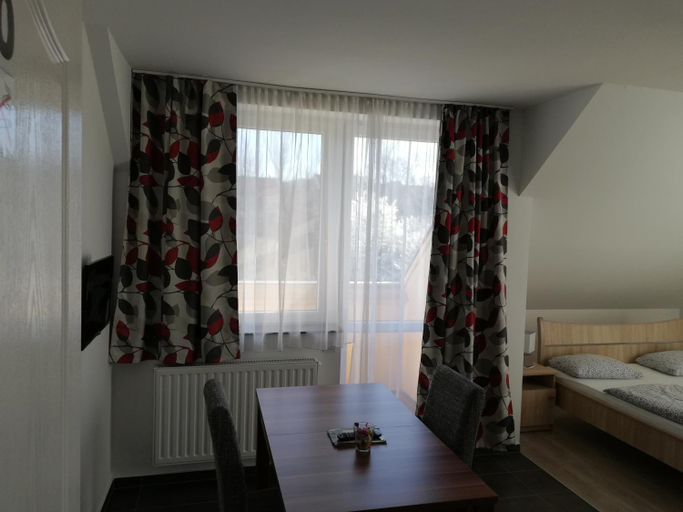 Others 3, Apartman 25, Sopron-Fertőd
