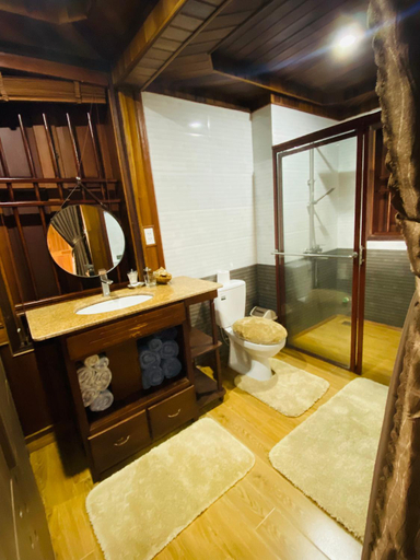 Bathroom 4, Khamy Riverside Resort, Da Nang