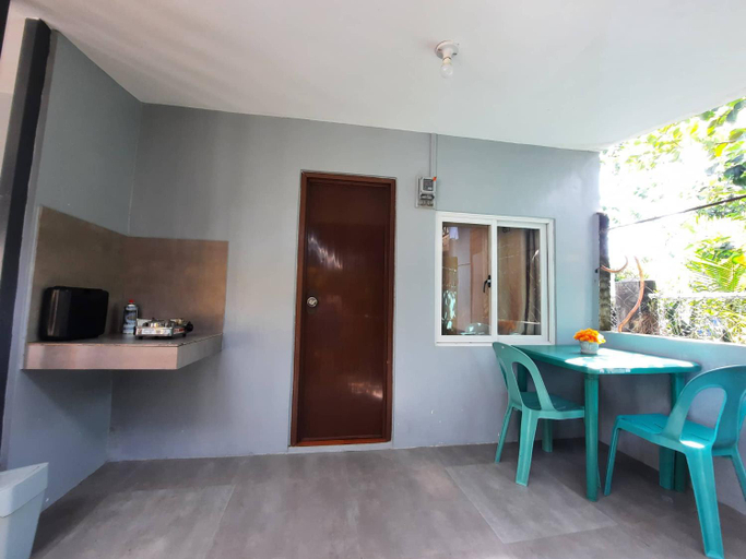Others 2, Studio type unit - Host Homes Apitong, Tacloban City