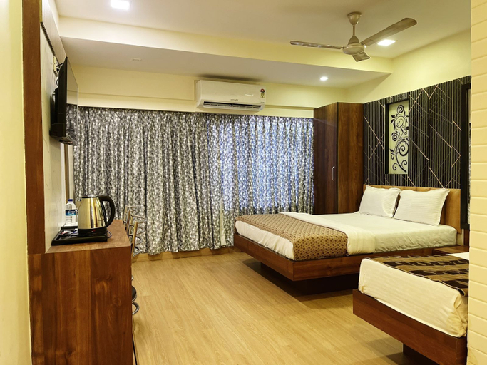 Bedroom 4, hotel abraj inn, Mumbai Suburban
