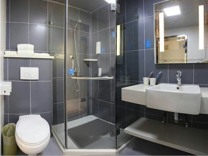 Bathroom 4, Hanting Hotel Shenzhen HaiYa Mega Mall, Shenzhen